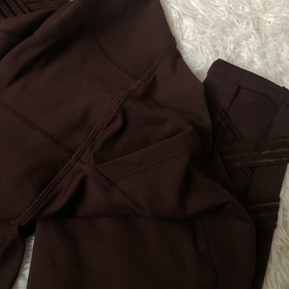 🔴SOLD🔴Calvin Klein High-Waisted Leggings - Picture 4 of 10